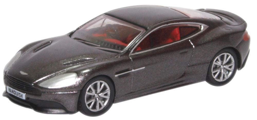 Oxford Aston Martin Vanquish Coupe Quantum Silver 76AMV003