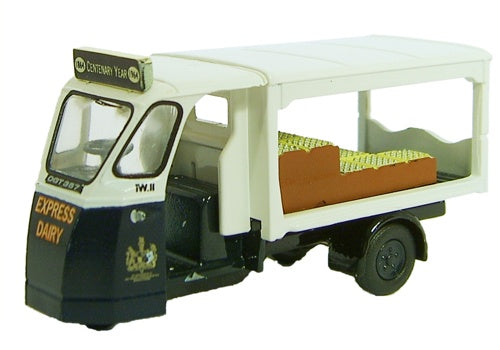 Oxford W & E Milk Float - Express Daieies 76WE001